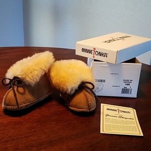 Baby bootie slip on shoes